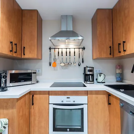 アパート 5-bedroom Gem In The Heart Of